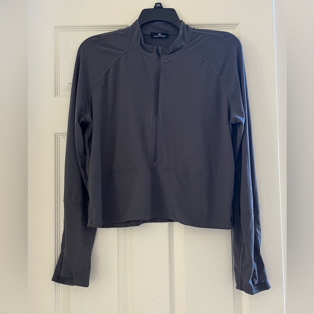 NWOT Rae Mode - Dark Gray Buttery Soft Long Sleeve Athletic Top Womans 3XL